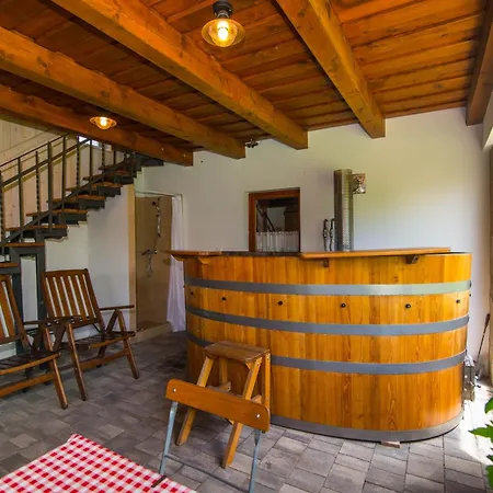 Vamosi Vendeghaz Apartmán *